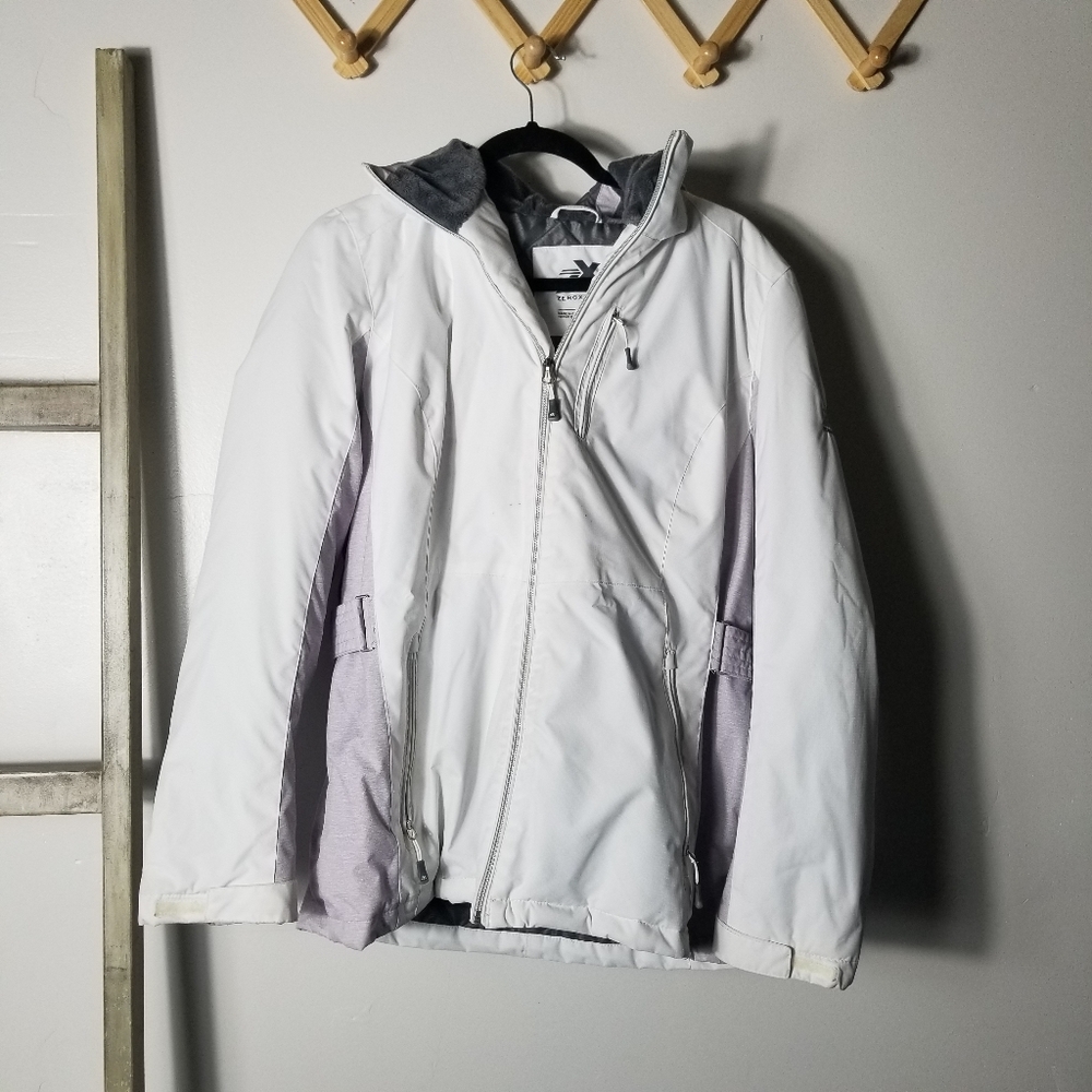 ZEROXPOSUR WHITE WITH GRAYISH PURPLE WOMEN'S COAT SIZE LARGE